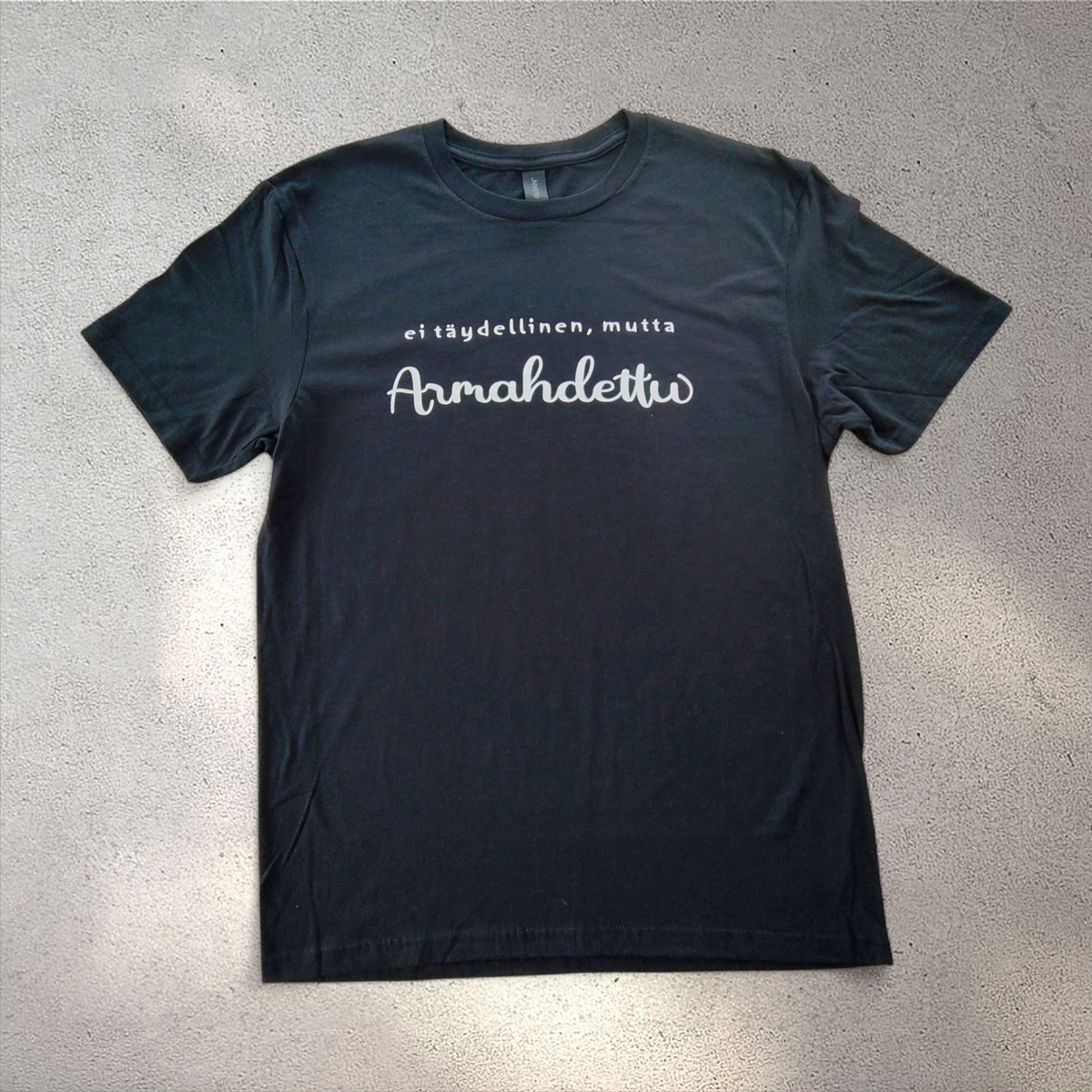 T-paita "Armahdettu"