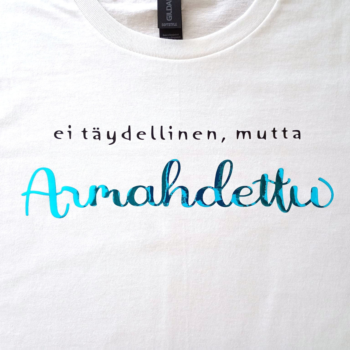 T-paita "Armahdettu"
